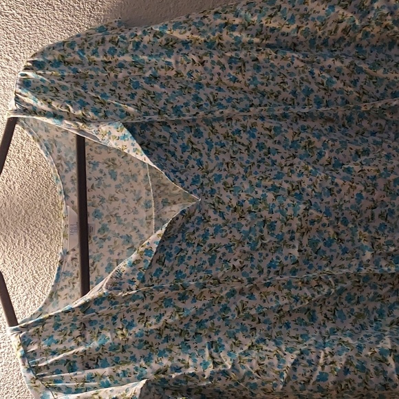 Shirt - Picture 1 of 3